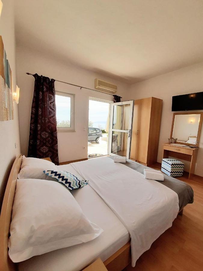 Apartments Akmadzic Makarska Eksteriør billede